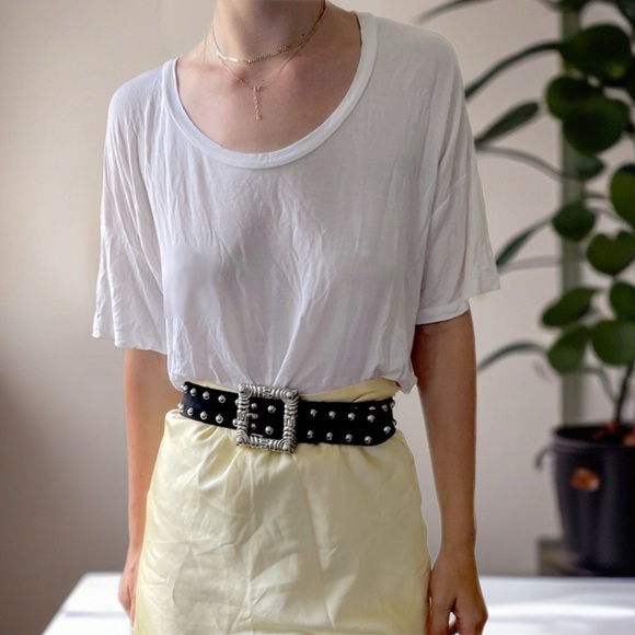 Amour Vert Tops - Amour Vert Plain White Oversized Scoop Neck Short Sleeve Tee Shirt Small (XS-M)